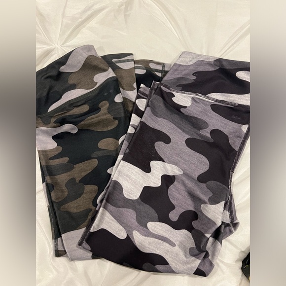 Reebok Pants - REEBOK CAMO WORKOUT PANTS SIZE XS - 2 PACK